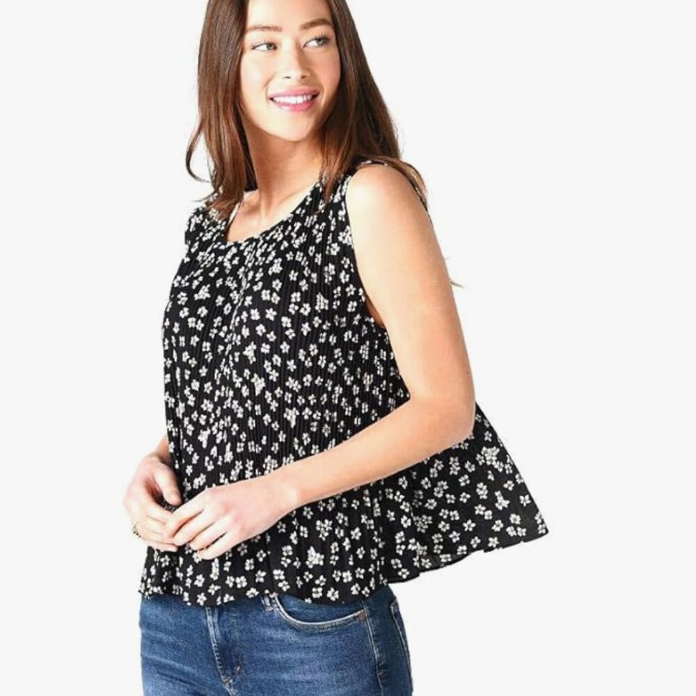 BB Dakota Women’s Floral Affair Top